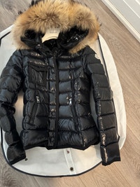 Moncler coat.  Armoise authentic price is firm  City of Toronto Toronto (GTA) Preview