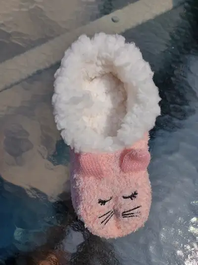 New Kids pink bunny slippers, View more
