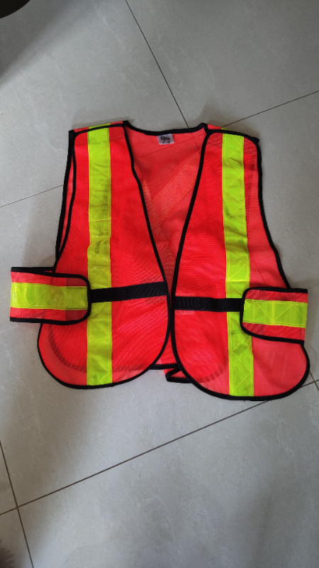 Safety Vest for Men and women, $15 in Men's in Oshawa / Durham Region