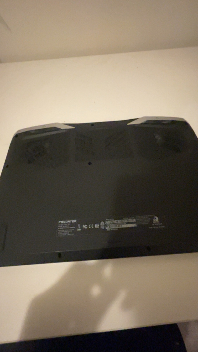 Predator helios 300 gaming laptop in Laptops in Markham / York Region - Image 3