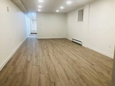 Spacious & pet friendly two bedroom in Strathcona location