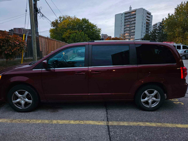 2019 Dodge Grand Caravan SXT Premium Plus in Cars & Trucks in City of Toronto