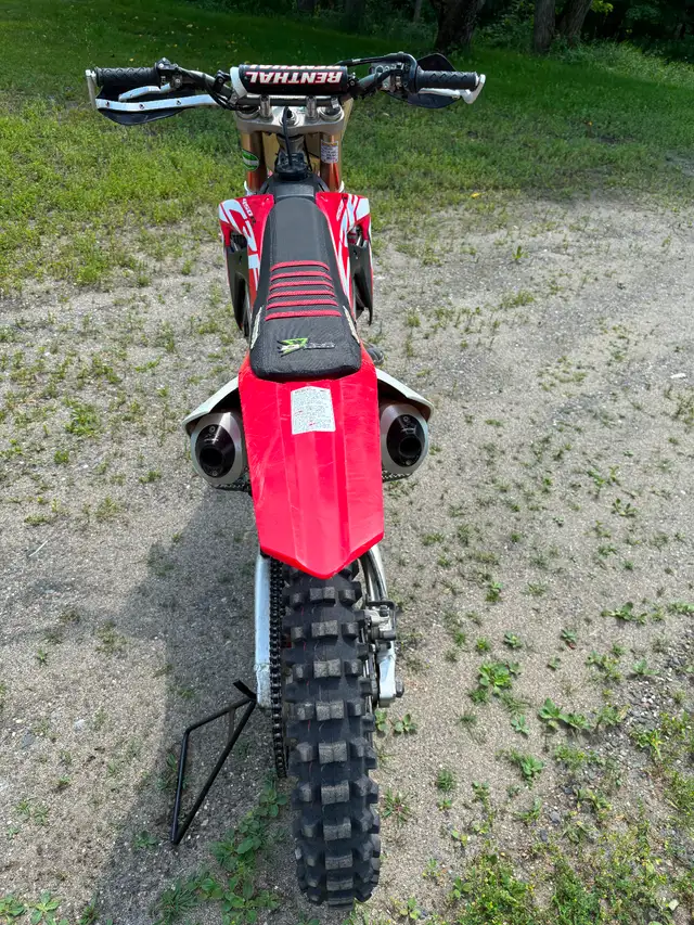 2018 CRF450R in Dirt Bikes & Motocross in Kingston - Image 7