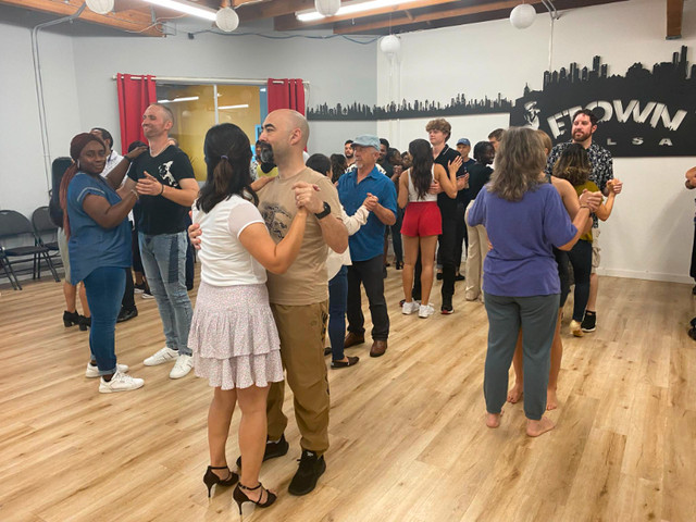 FREE SALSA & BACHATA DANCE CLASS in Classes & Lessons in Edmonton