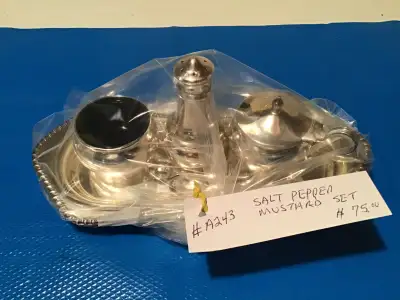 VINTAGE SALT PEPPER MUSTARD SPOONS SILVER PLATE TRAY SET. 571, View more