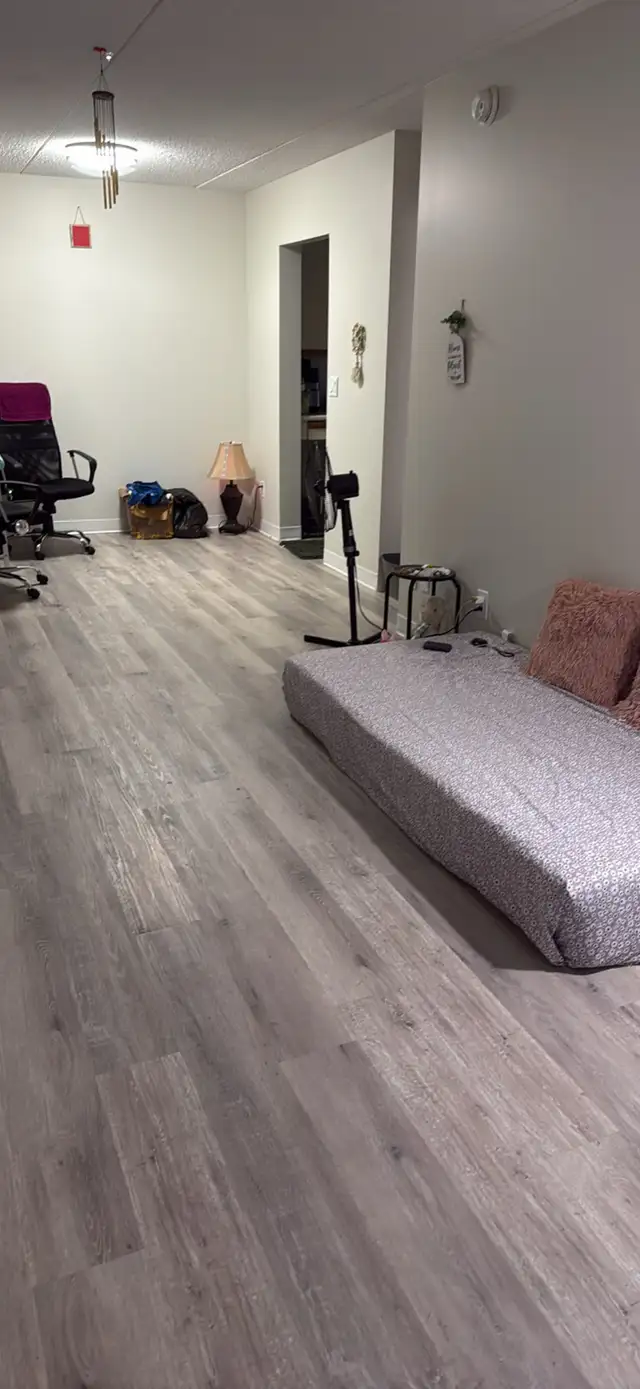 Room available for girl 