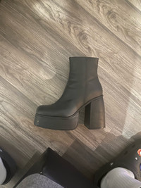 Platform boots heels unisex 