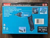 MAKITA 1/4-inch Lithium-Ion Cordless Screwdriver Kit W case