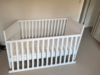 Baby crib like new