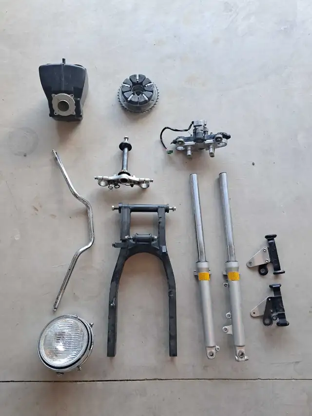 Suzuki GS500 Part-Out! in Motorcycle Parts & Accessories in St. Catharines - Image 2