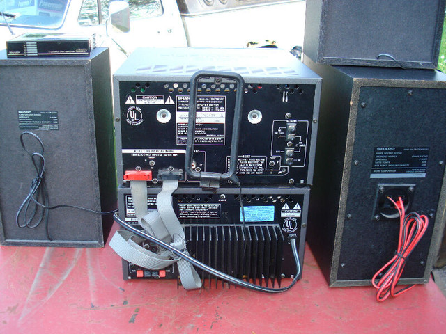 Sharp mini system Model CD 700 in Stereo Systems & Home Theatre in Oshawa / Durham Region - Image 2