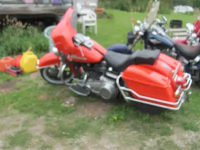 1979 harley 80 inch flh the red fx is 1976 recon motor & trans new tires new paint new seat new pipe...