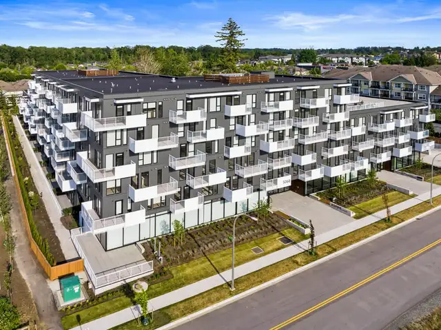 55  Luxury Living Next to Langley Hospital | 1 & 2 Bed Suites