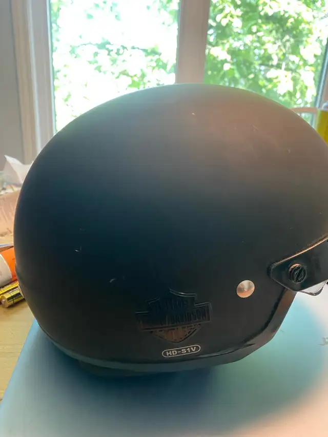  Flat black Harley Davidson, half helmet very good condition in Touring in Ottawa - Image 5