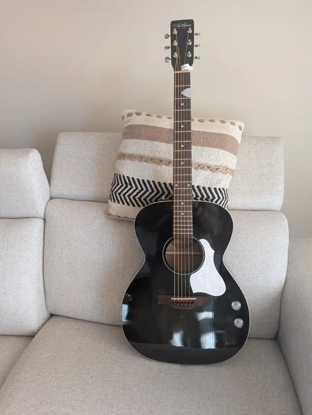 Guitare Legacy indigo burst Q-Discret in Guitars in Lanaudière - Image 10