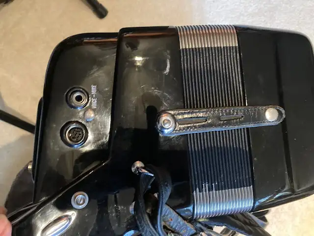 Crucianelli Electronic/Acoustic Accordion in Pianos & Keyboards in Edmonton - Image 8