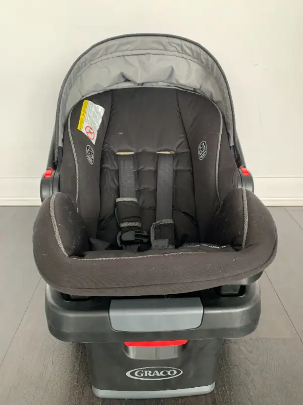 Graco Infant Car Seat with Base in Strollers, Carriers & Car Seats in City of Toronto - Image 6
