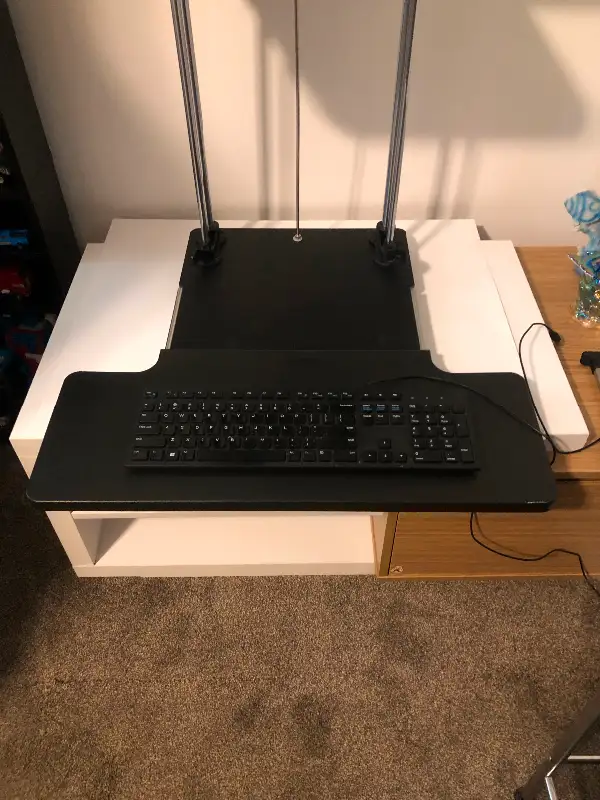 Computer desk, Sit/Stand in Desks in Stratford - Image 3