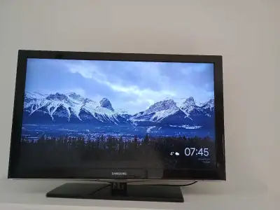 Samsung LN40C540F2FXZC, View more