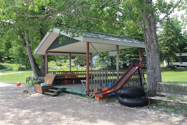 COTTAGE  at Family Camp Lake Nosbonsing in Ontario in Canada - Image 3