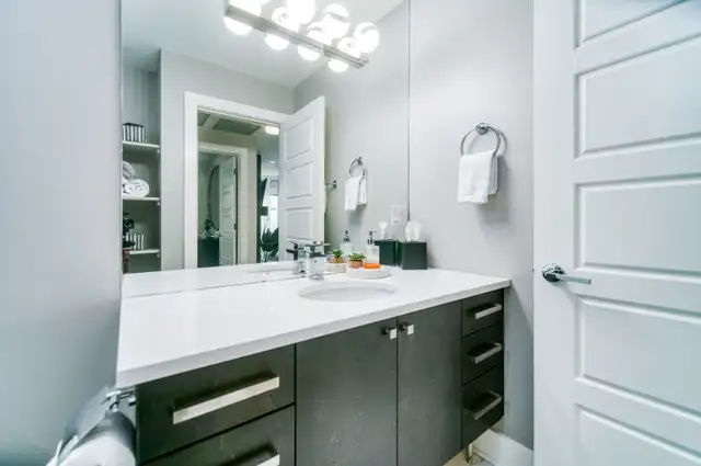 Furnished 2-Bed 2 Bath Waterfront Condo - Kings Wharf Dartmouth in Long Term Rentals in Dartmouth - Image 10