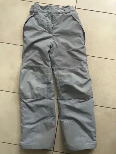 Snow pants age 9-10, View more