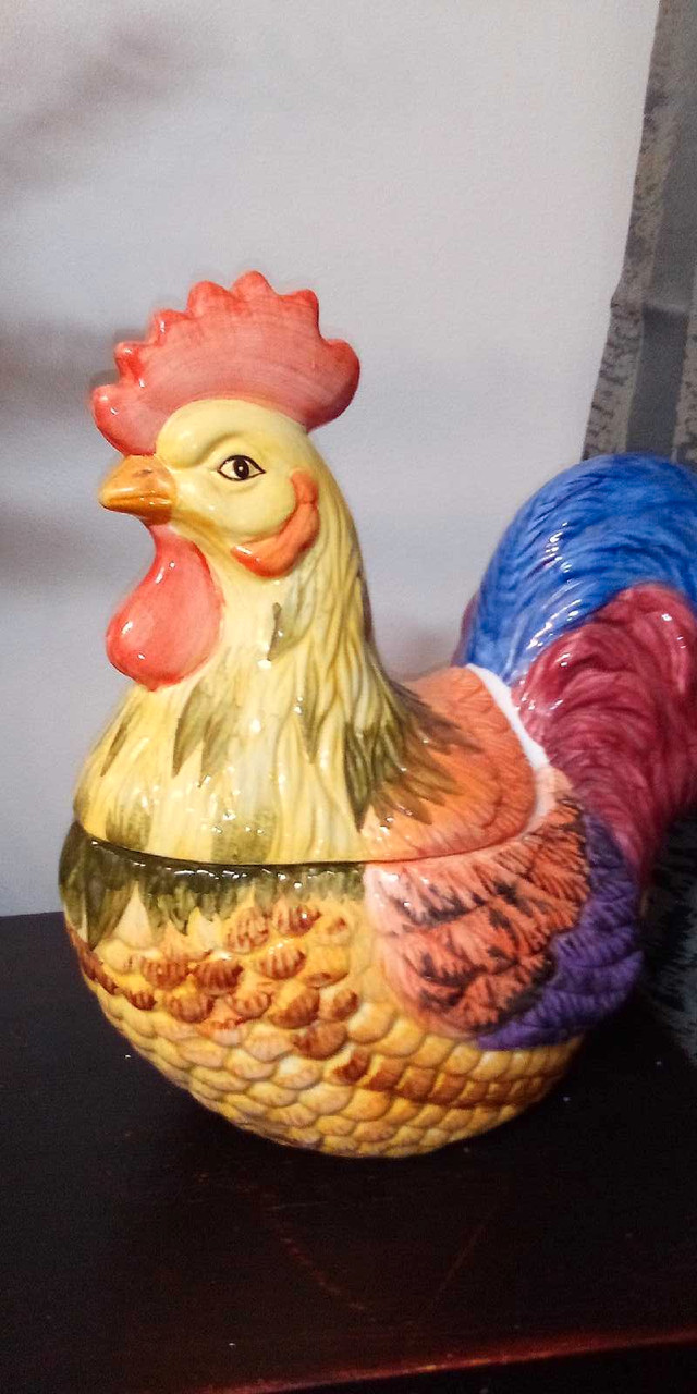 Vintage Rooster Cookie Jar in Kitchen & Dining Wares in Calgary - Image 2