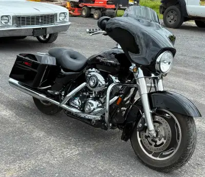 2008 Harley StreetGlide 10k miles 16k kms Aftermarket pipes aswell as stock Runs rides beautifully l...