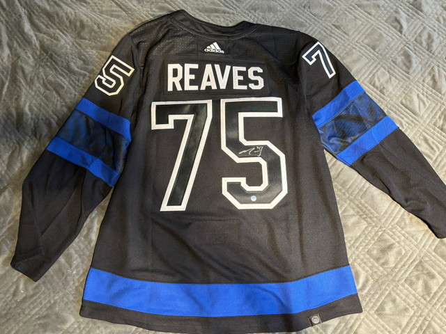 Ryan Reaves Signed Toronto Maple Leafs Jersey New in Hockey in Guelph - Image 2