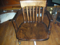 H.Krug       Maple  Comfortable  Wood  Chair