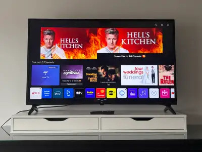 LG smart TV 50” in great condition , View more