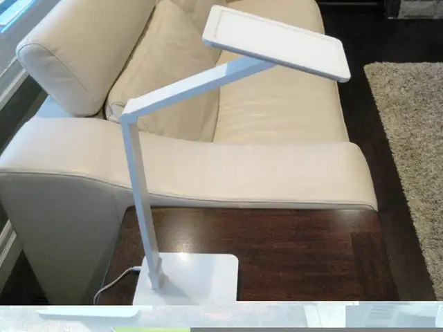 Smart Touch White LED Desk Lamp w/ Infinite Positions & Features in Indoor Lighting & Fans in Kitchener / Waterloo - Image 4