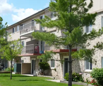 $1650 All incl. 1 Bdrm Partially Renovated Apt. in Niagara Falls