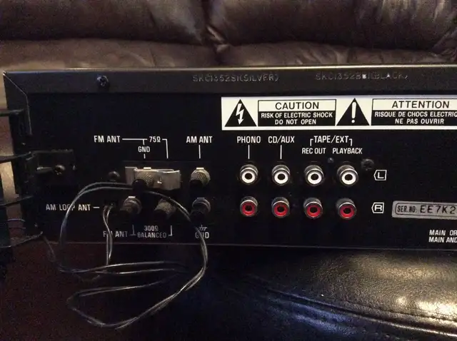 VINTAGE TECHNICS SA 130 AM FM STEREO RECEIVER AMPLIFIER in Stereo Systems & Home Theatre in City of Toronto - Image 10