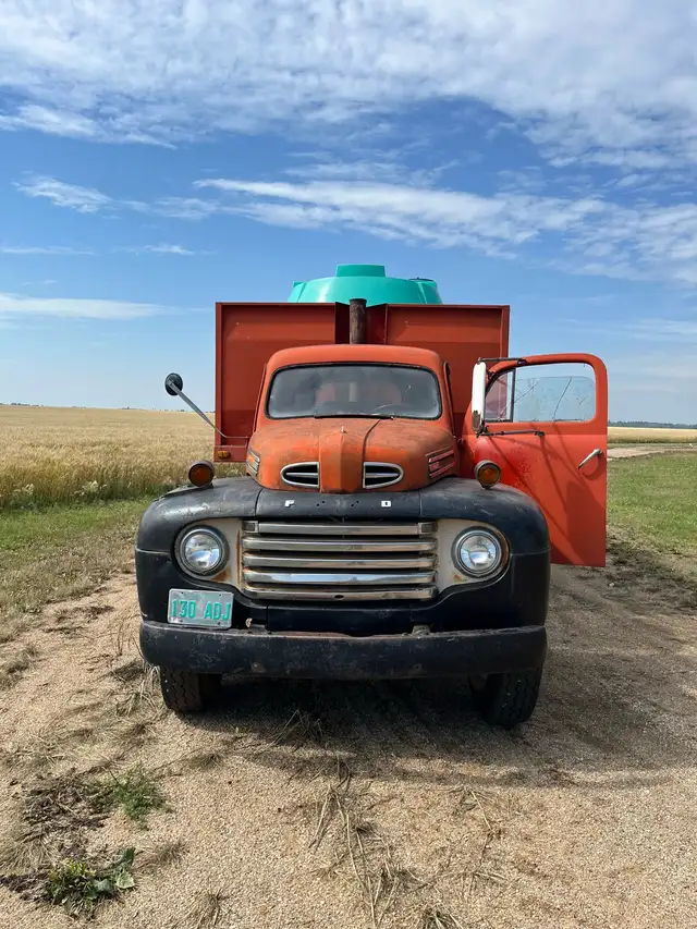 1953 F-190 Grain truck for sale $4000.00 obo63804705484931120