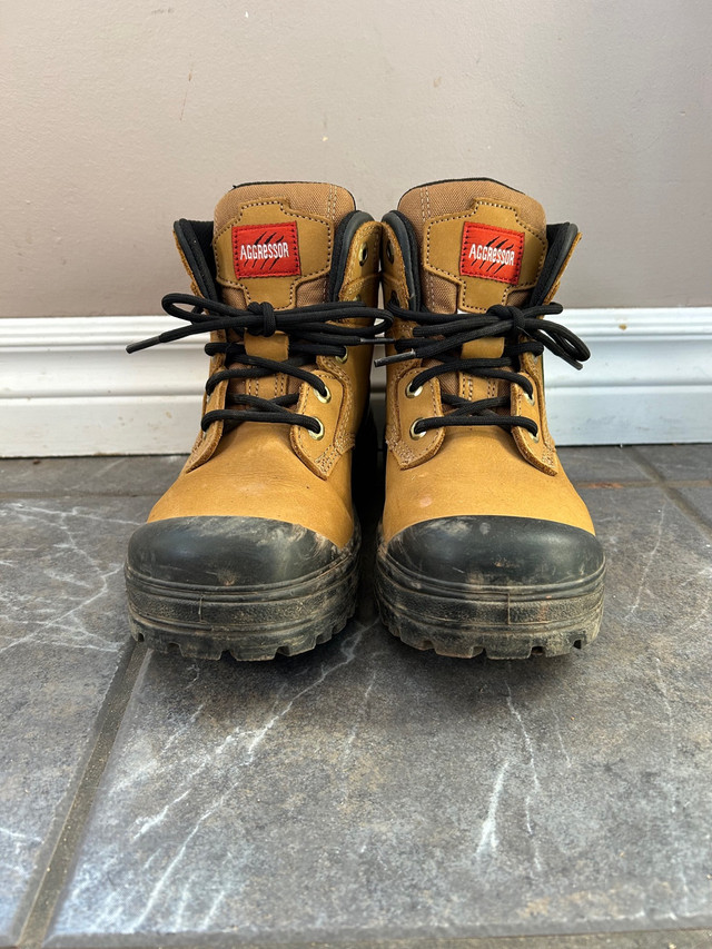 Women’s steel toe boots in Women's - Shoes in Charlottetown