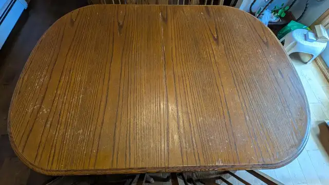 Solid Hardwood Dining Table Set with 6 Chairs + 2 Leaves in Dining Tables & Sets in Bedford - Image 5
