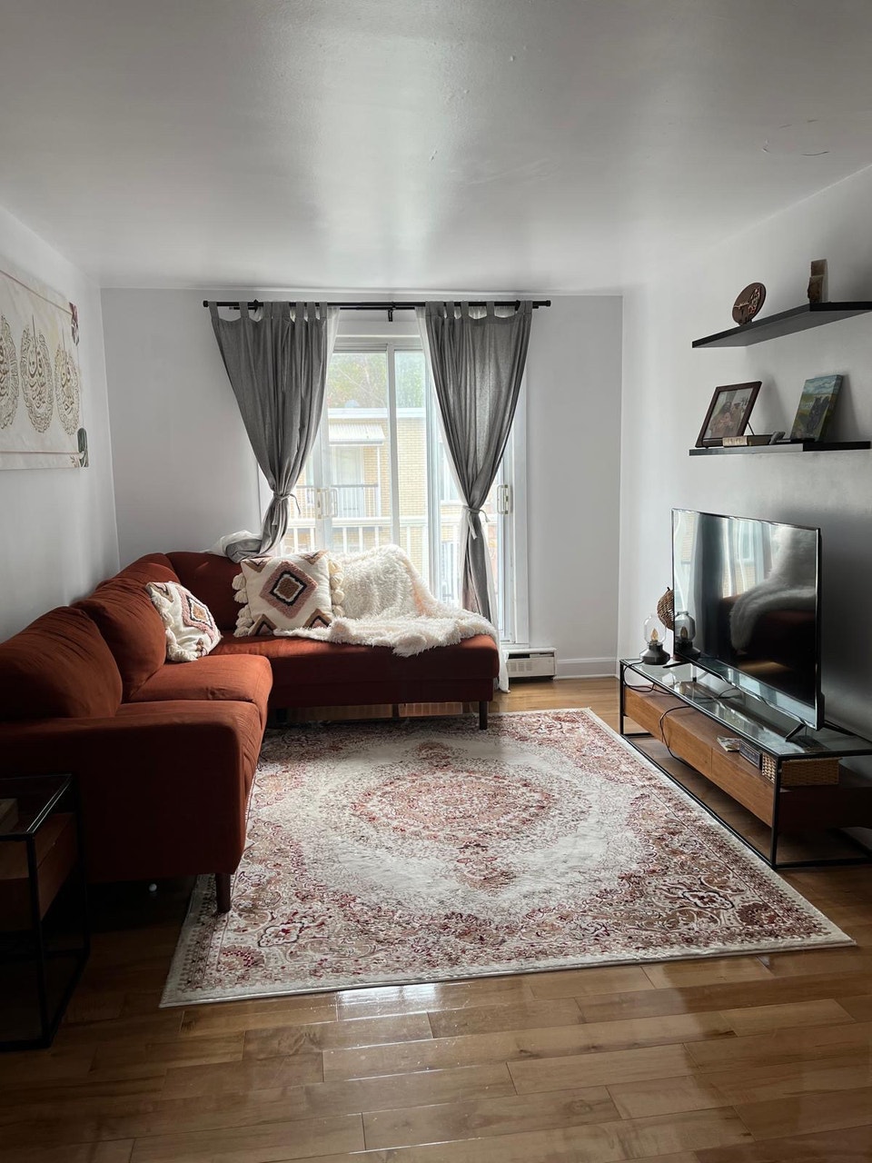 Logement 4 1/2 lumineux à louer 2