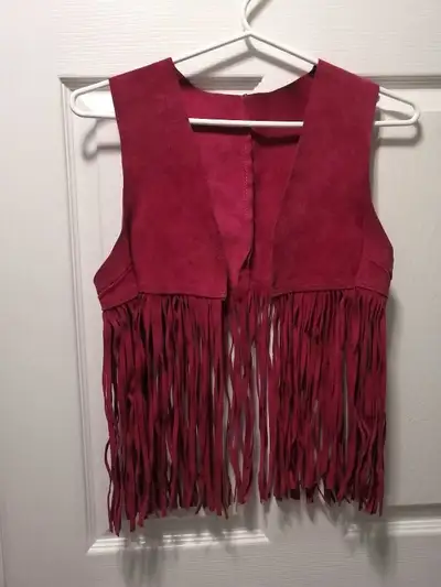 LADIES SUEDE FRINGED VEST. SIZE S. SFH. $20. WATERLOO WEST AREA