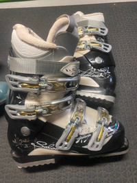 Women Ski Boots 8.5 &  9