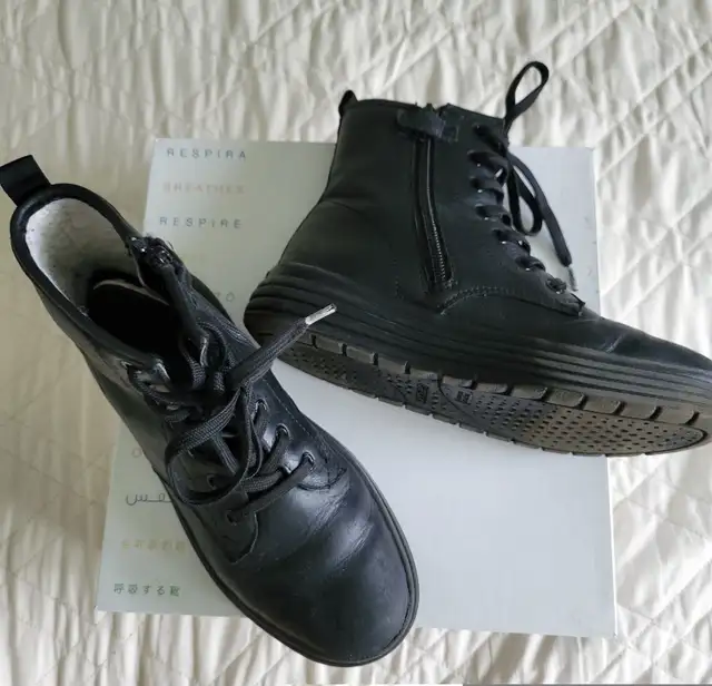 GEOX ankle boots, junior girl, US size 3 in Kids & Youth in Mississauga / Peel Region - Image 5