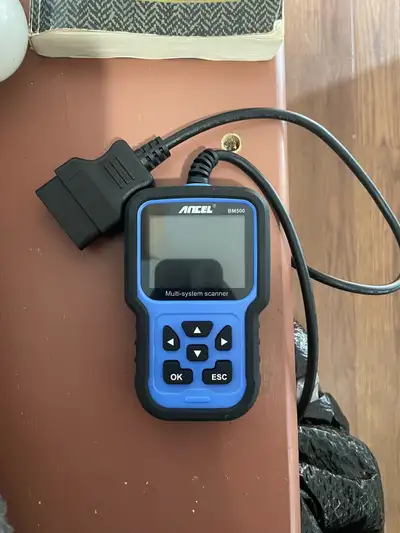 This is a barely used Ancel BM500 multi-system scanner, perfect for BMW vehicles, that reads codes a...