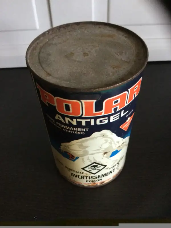 Pinte d'antigel.  (Antiquité) in Arts & Collectibles in Longueuil / South Shore - Image 5