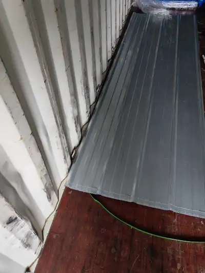 Brand new heavy 26 guage G90 roofing galvanized 12 foot 55 plus hst