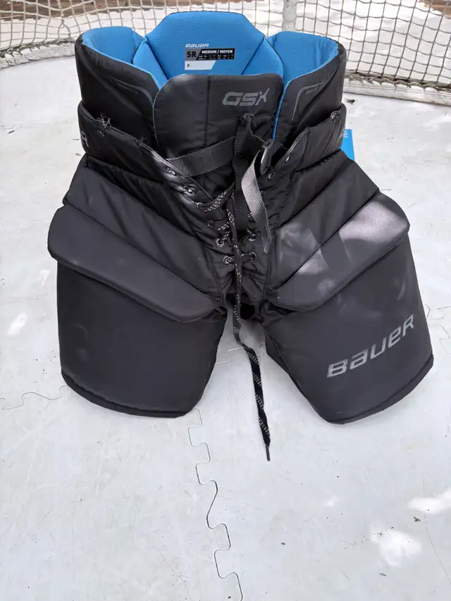 Senior Bauer GSX Goalie Pants - Medium in Hockey in City of Toronto - Image 2