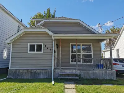 *** Nice 3-bdrm house on York Street ***