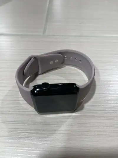 42mm Space Black Stainless Steel Case Excellent condition battery lasts over a day comes with 2 sili...