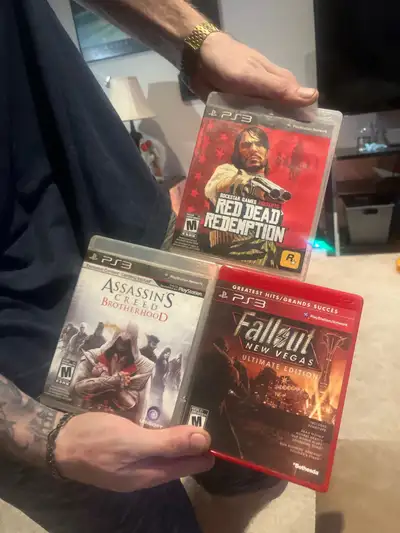 PlayStation classics up for grabs – all in original cases, tested and working: • Fallout: New Vegas...