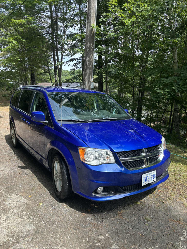 FOR SALE: 2019 Dodge Grand Caravan in Cars & Trucks in Sudbury - Image 2
