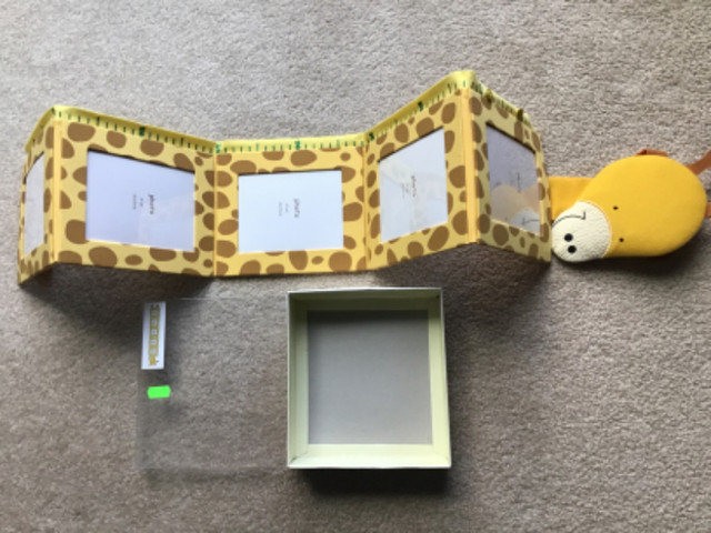 brand new- Giraffe’175  cm long growing chart ..10 in Clothing - 0-3 Months in Calgary - Image 2